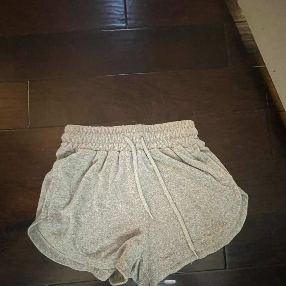 SOLD Women’s small grey shorts